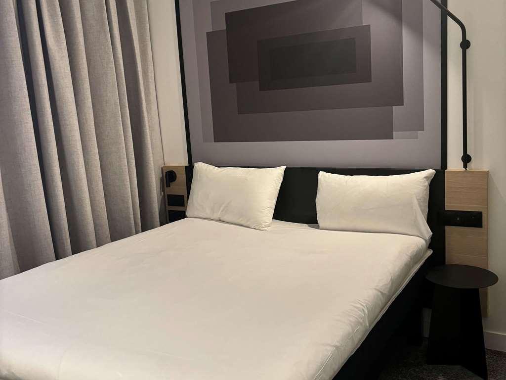 Ibis Rouen Centre Rive Droite Pasteur Hotel Стая снимка