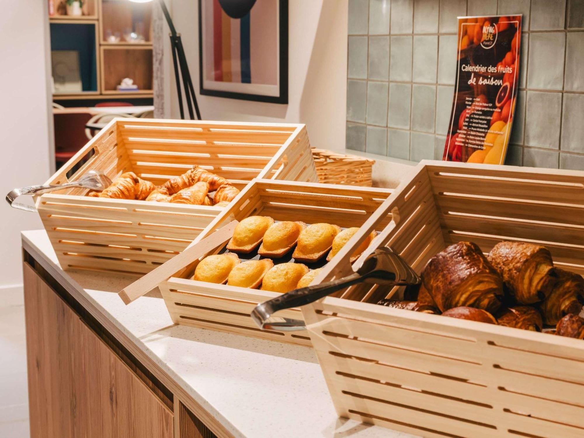 Ibis Rouen Centre Rive Droite Pasteur Hotel Екстериор снимка