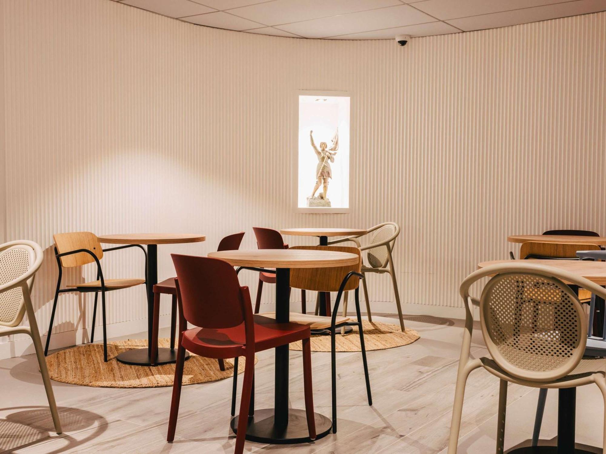Ibis Rouen Centre Rive Droite Pasteur Hotel Екстериор снимка