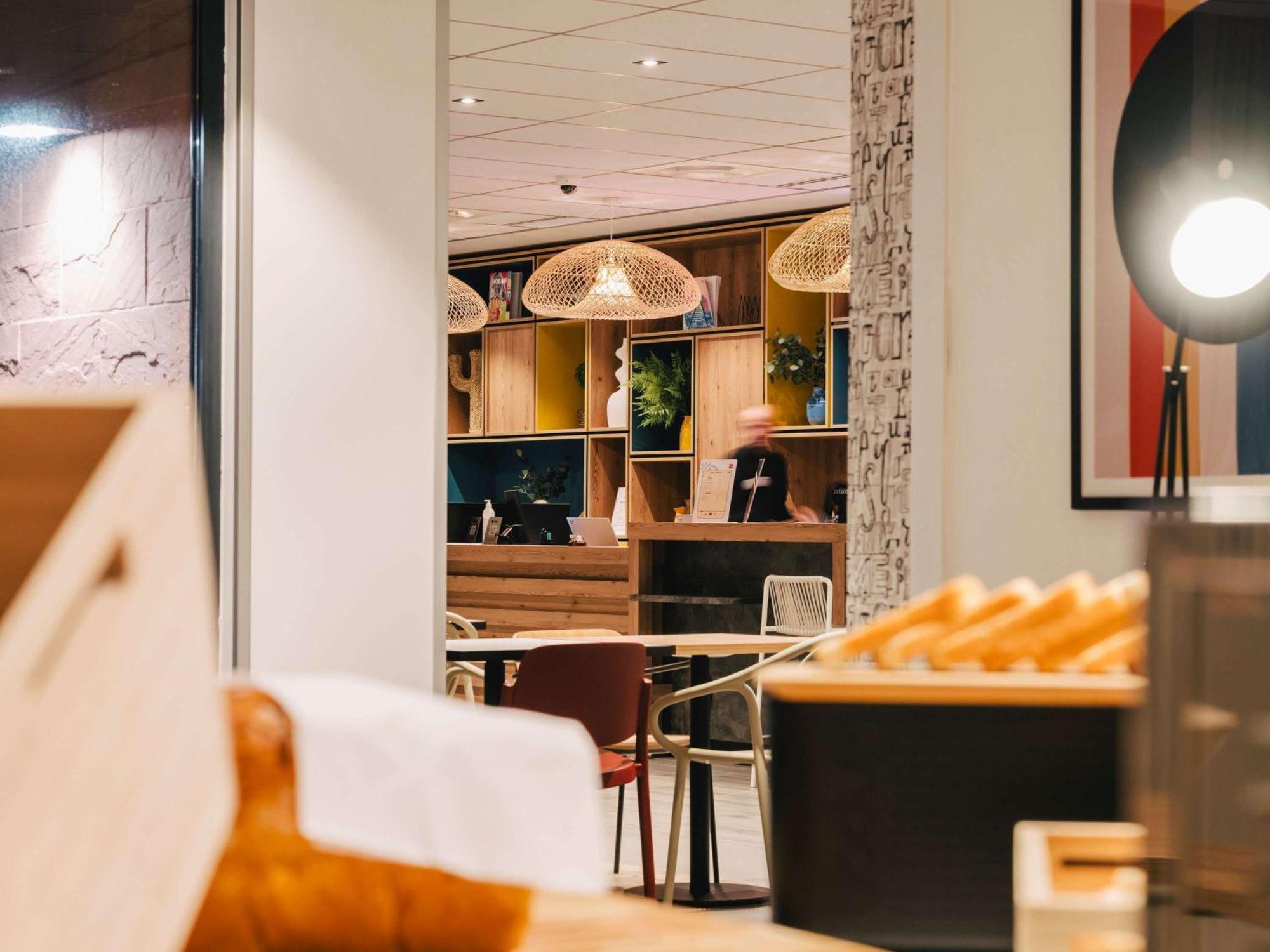 Ibis Rouen Centre Rive Droite Pasteur Hotel Екстериор снимка