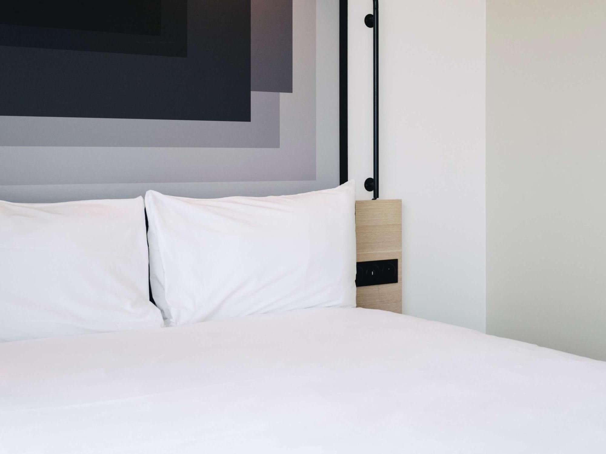 Ibis Rouen Centre Rive Droite Pasteur Hotel Екстериор снимка