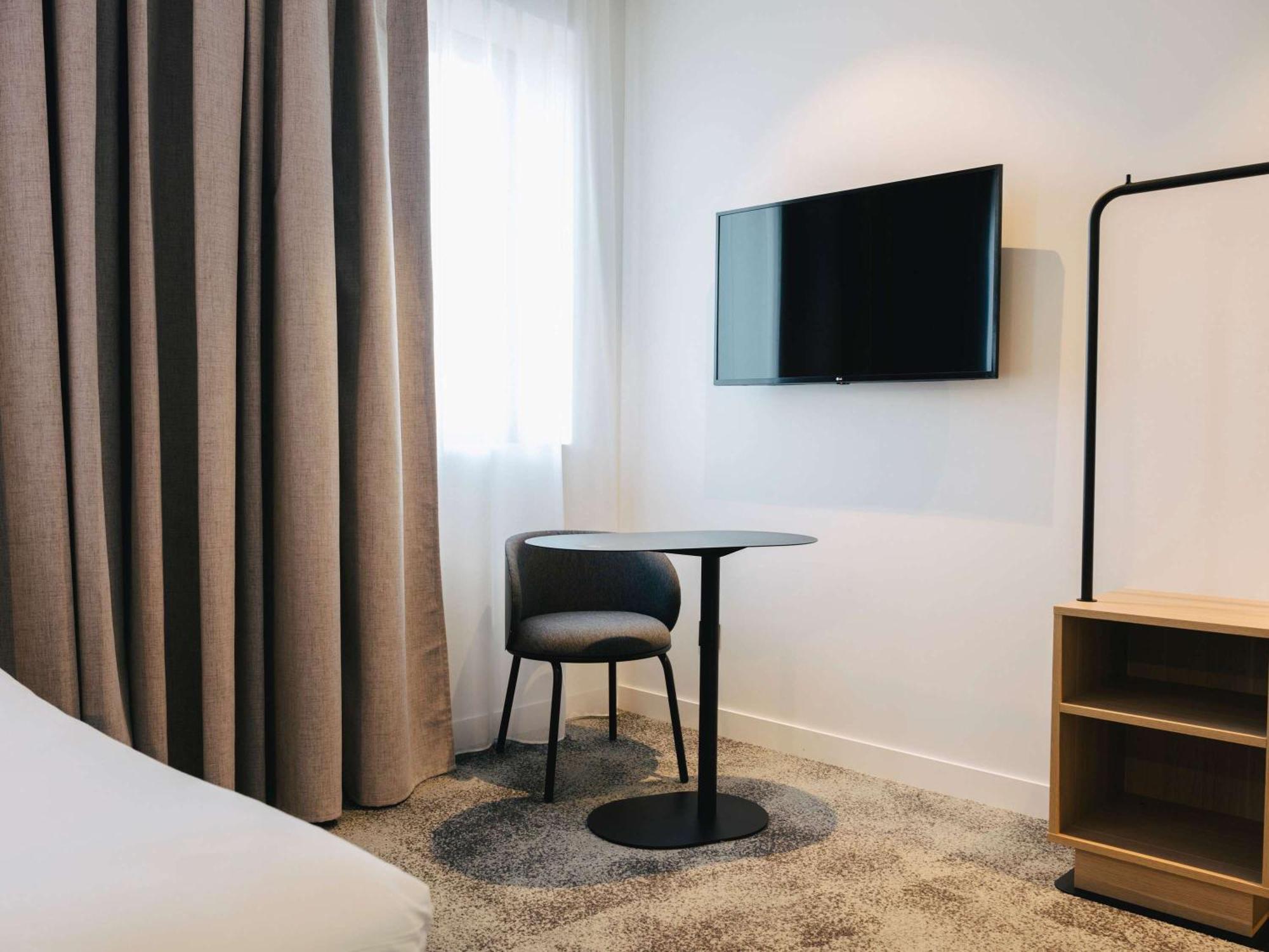 Ibis Rouen Centre Rive Droite Pasteur Hotel Екстериор снимка